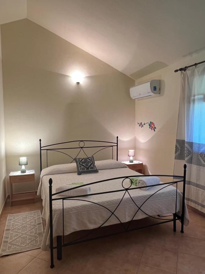 Agriturismo Su Barraccu Loceri Kültér fotó