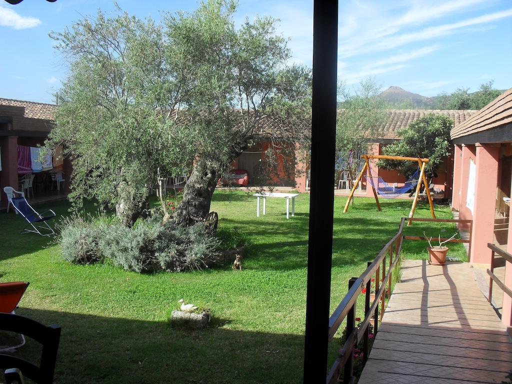 Agriturismo Su Barraccu Loceri Kültér fotó